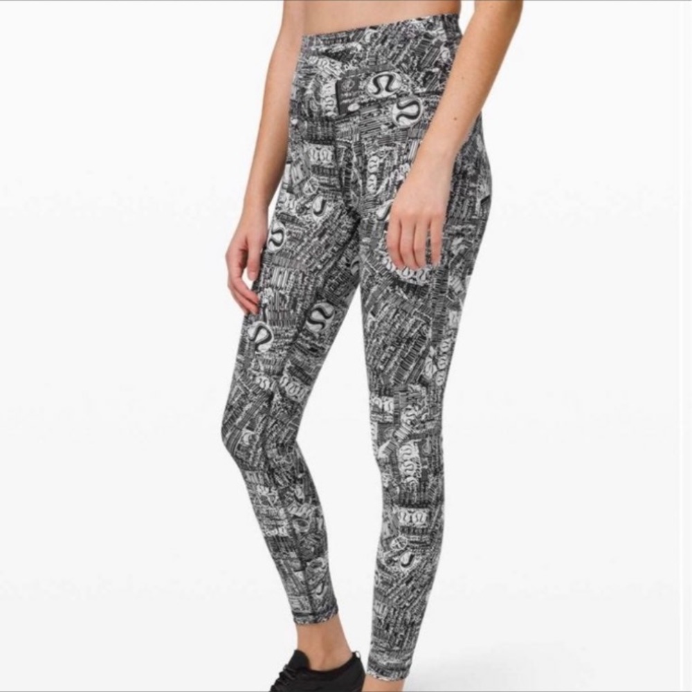 Lululemon Signature Wunder Train Tight 25”